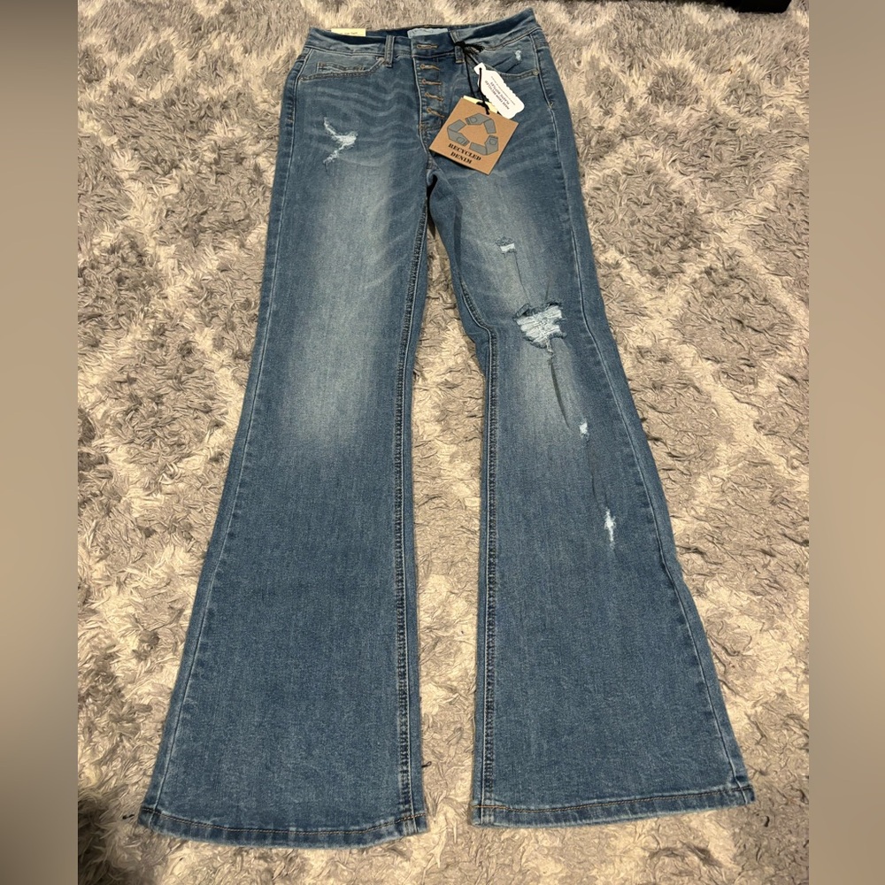 Women's/Teens High Rise Flare Curvy Fit Brand is Banjara Size 7/27 NWT